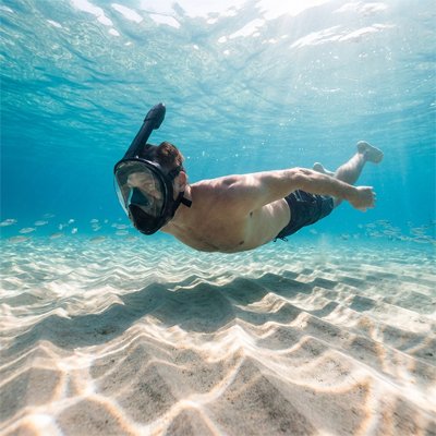 Masque de plongée eau turquoise